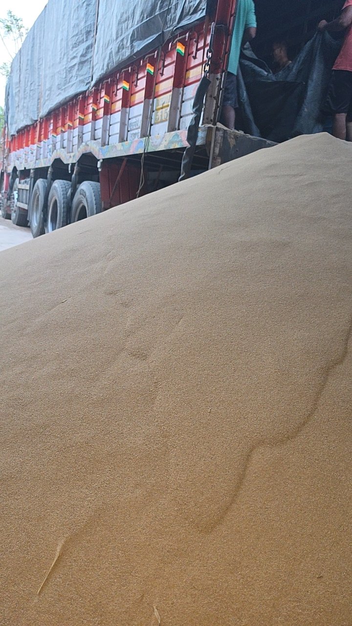 Industrial sand